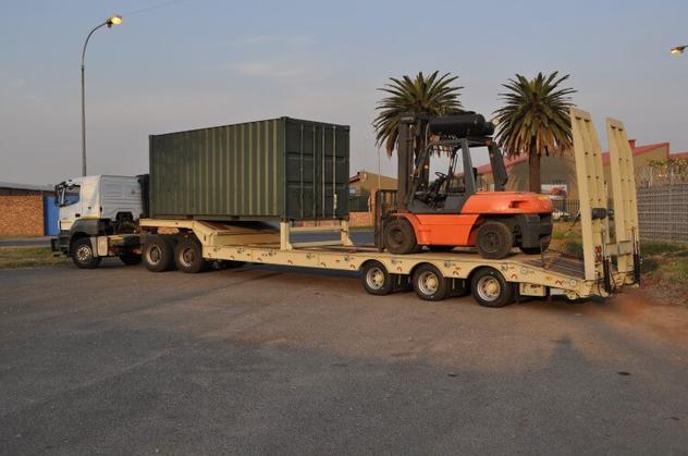 RTR Logistics is well known as the best Semi Low Bed Trailer Rental Transport Service provider in Lahore Karachi Islamabad Rawalpindi Multan Faisalabad Gujranwala Sialkot Sargodha and all over Pakistan. Our complete system of Low bed Trailer Rentals leave no scope for disappointment. If you
